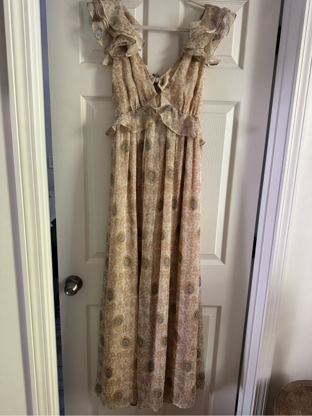 Floral cream with blue flower Maxi- tie back- XS